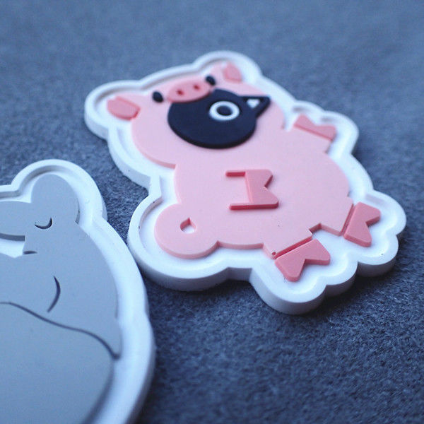3D Carton Animal Die Cut ODM Logo Clothing Labels
