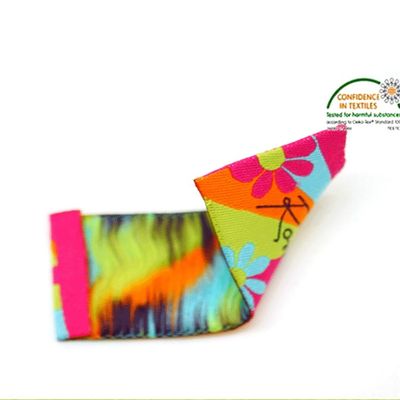Etichetta su ordinazione ad alta densità di Logo Clothing Main Woven Neck del vestito per l'indumento